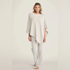 NWT Barefoot Dreams Chic Poncho Fog‎ Gray minimalist Lagenlook Normcore OS